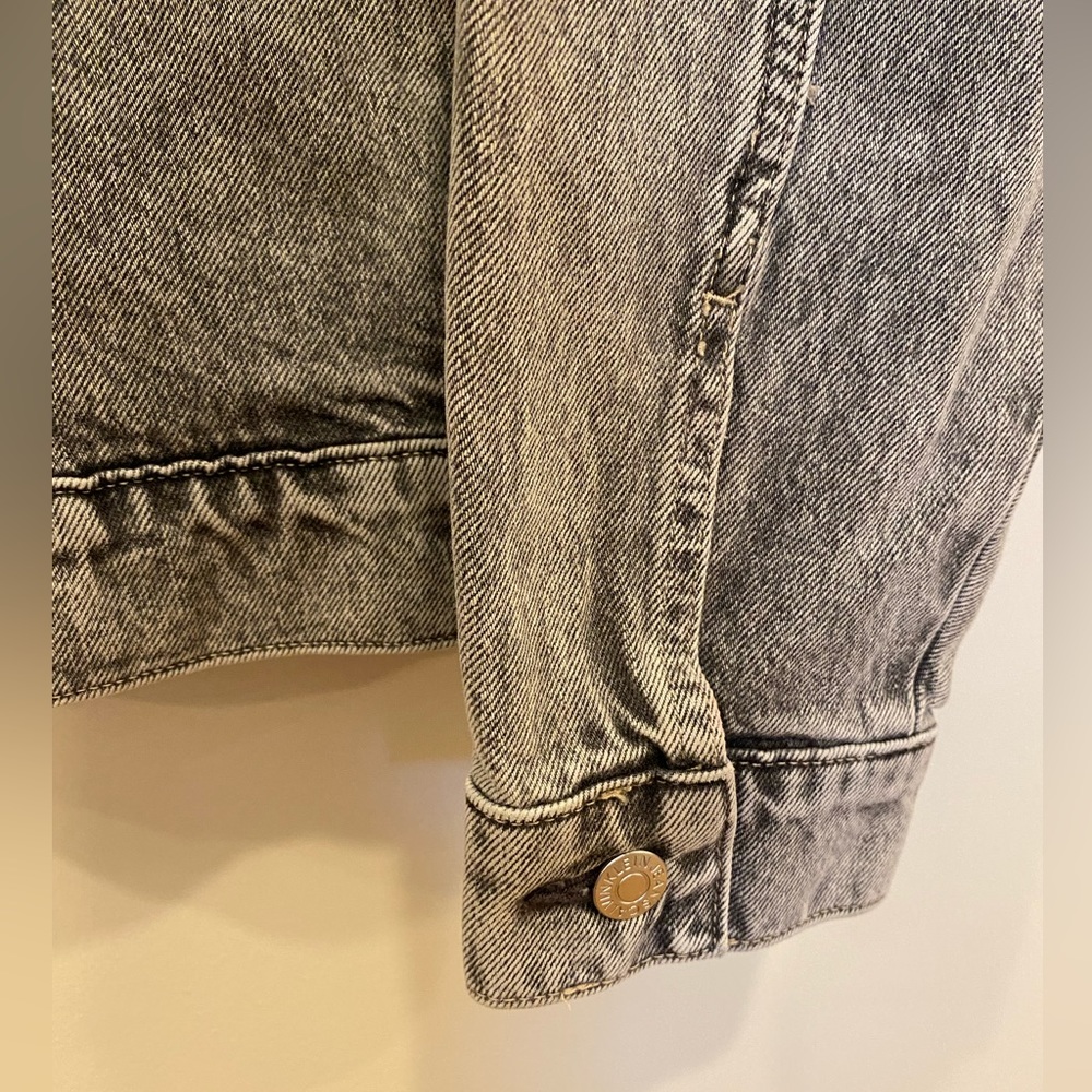 Calvin Klein Men’s Palmer Denim Utility Trucker Jacket NWT Gray Relaxed Fit M - Picture 13 of 15